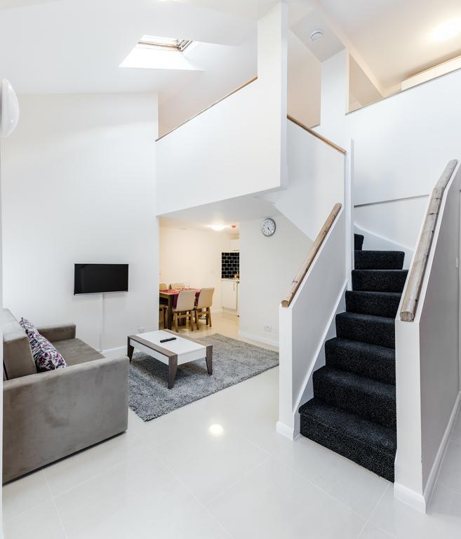 Commercial House Aparthotel Londra