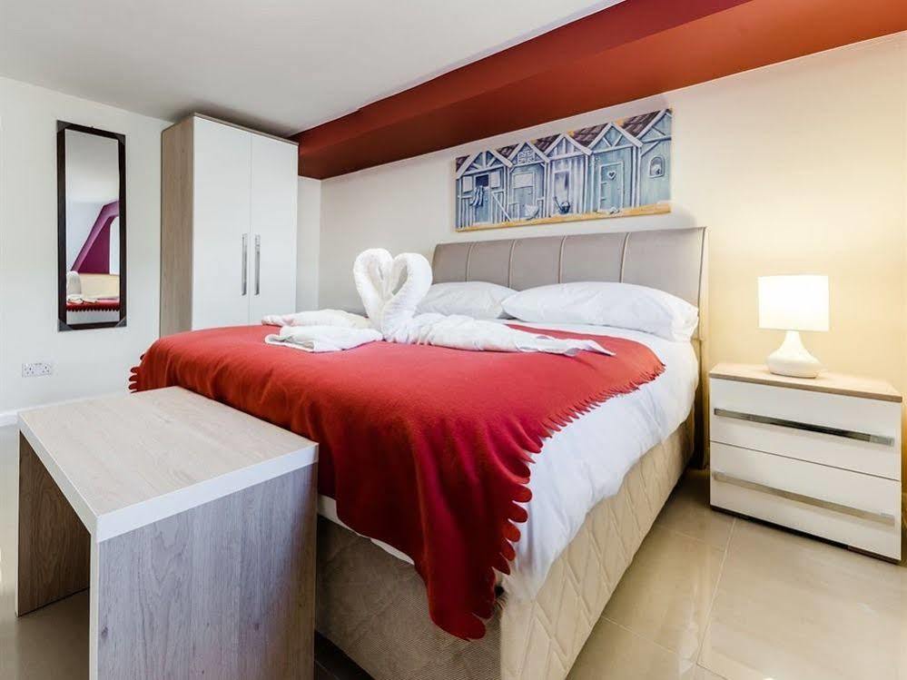 Aparthotel Commercial House Londra