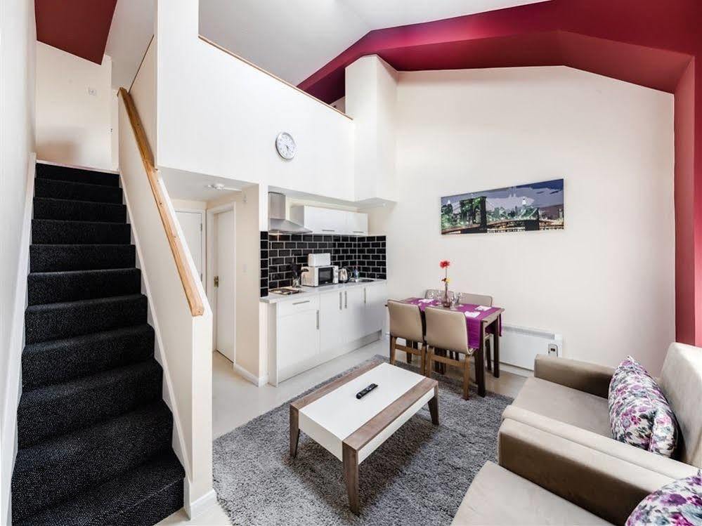 Commercial House Londra
