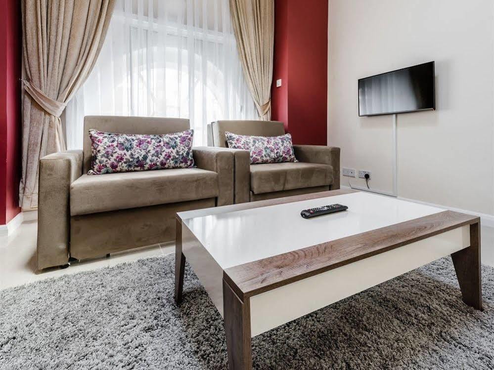 Commercial House Londra