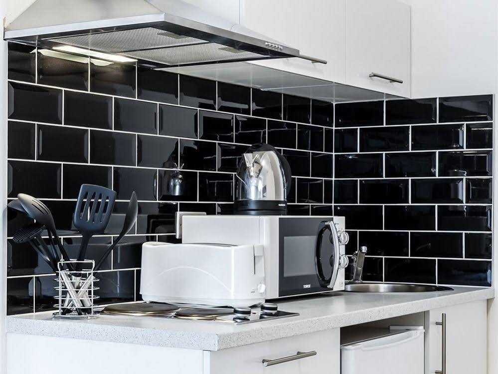 Aparthotel Commercial House Londra