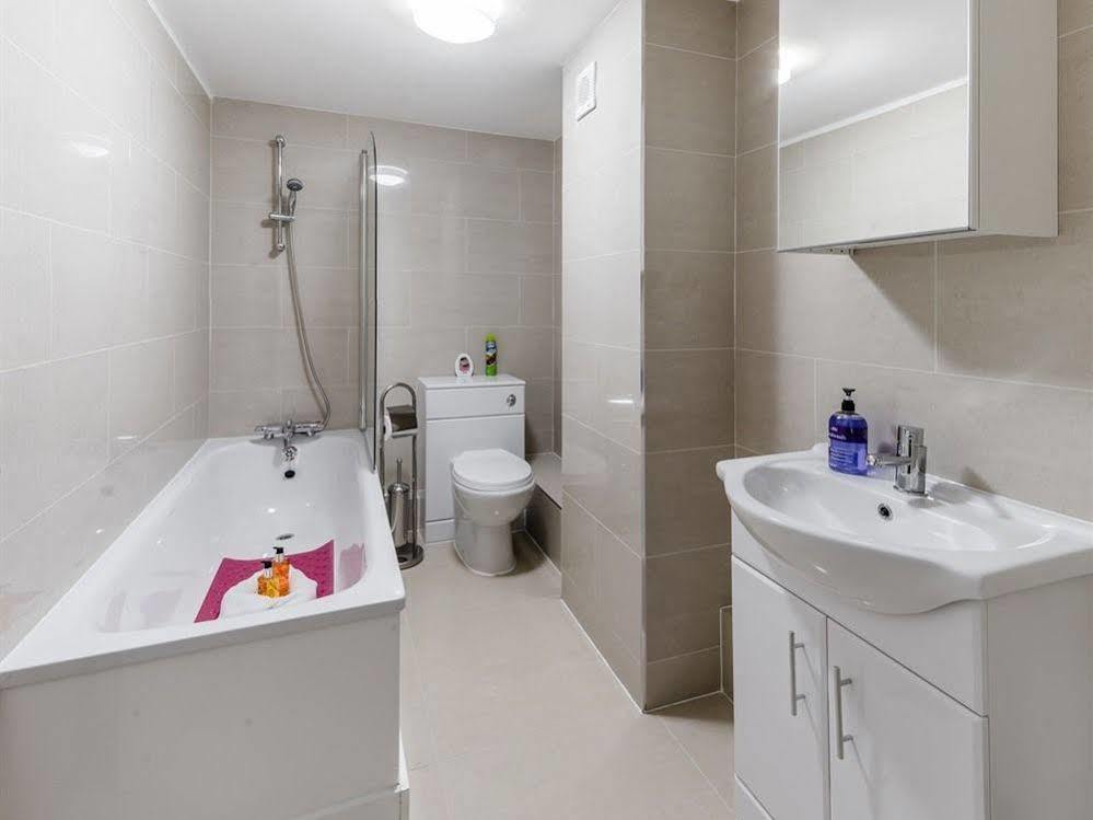 Commercial House Londra