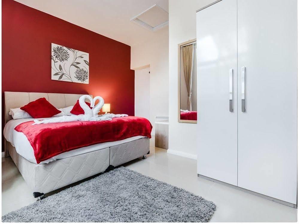 Commercial House Londra
